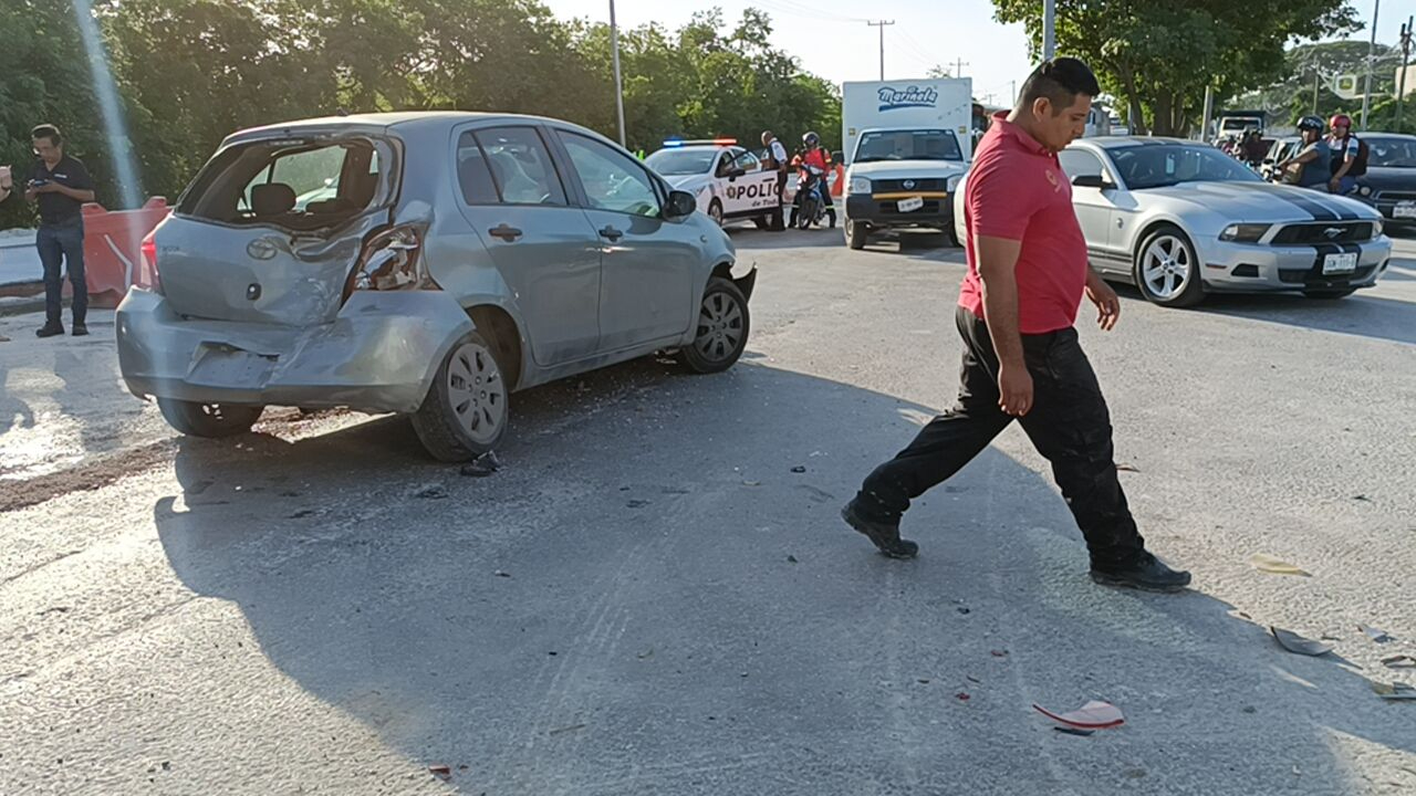 Aparatoso accidente en la Héroe de Nacozari, en Campeche, deja un lesionado