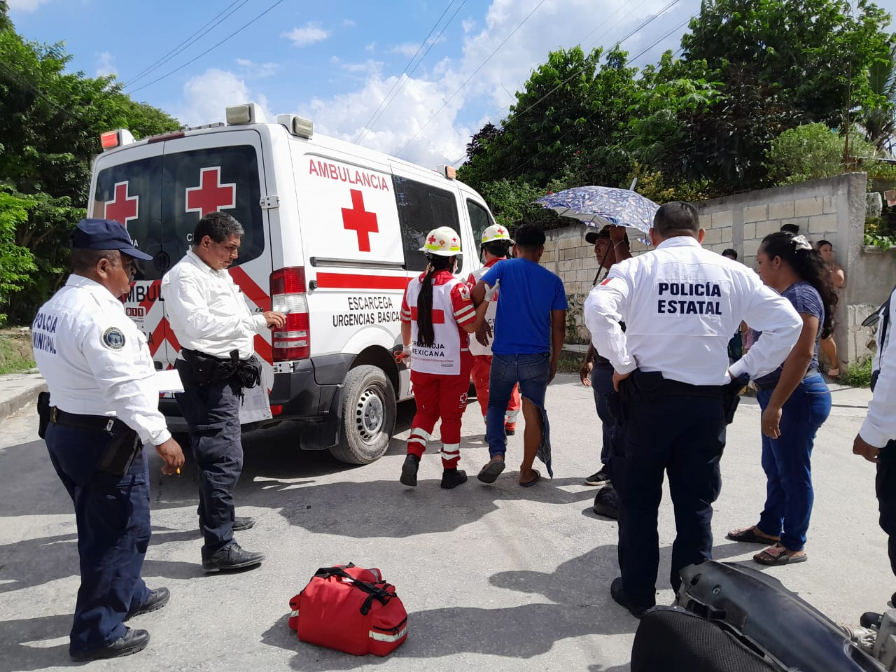 Joven motociclista herido tras ser impactado por una camioneta en Escárcega