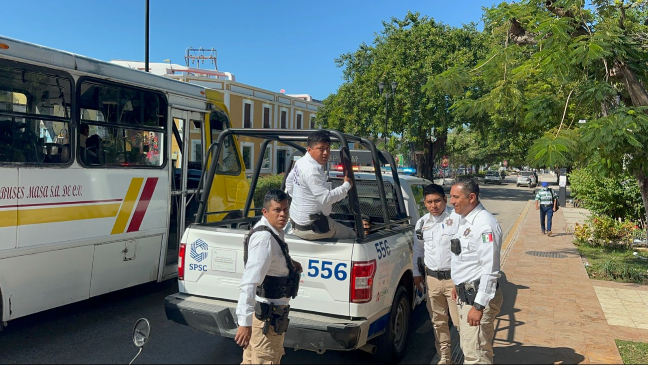 Detienen al "mimo" por golpear a su novia y amenazar a comerciantes en Campeche