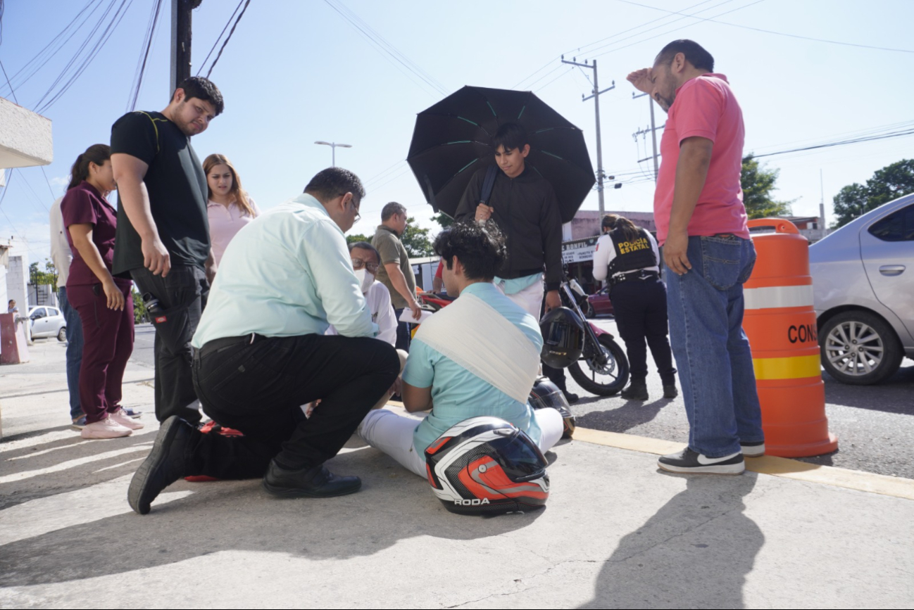 El accidente ocurrió cuando el estudiante disminuyó su velocidad por el tráfico