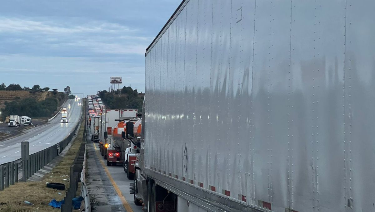 En los ultimos días la circulación en la autopista México Querétaro ha sido muy complicada para quienes la transitan