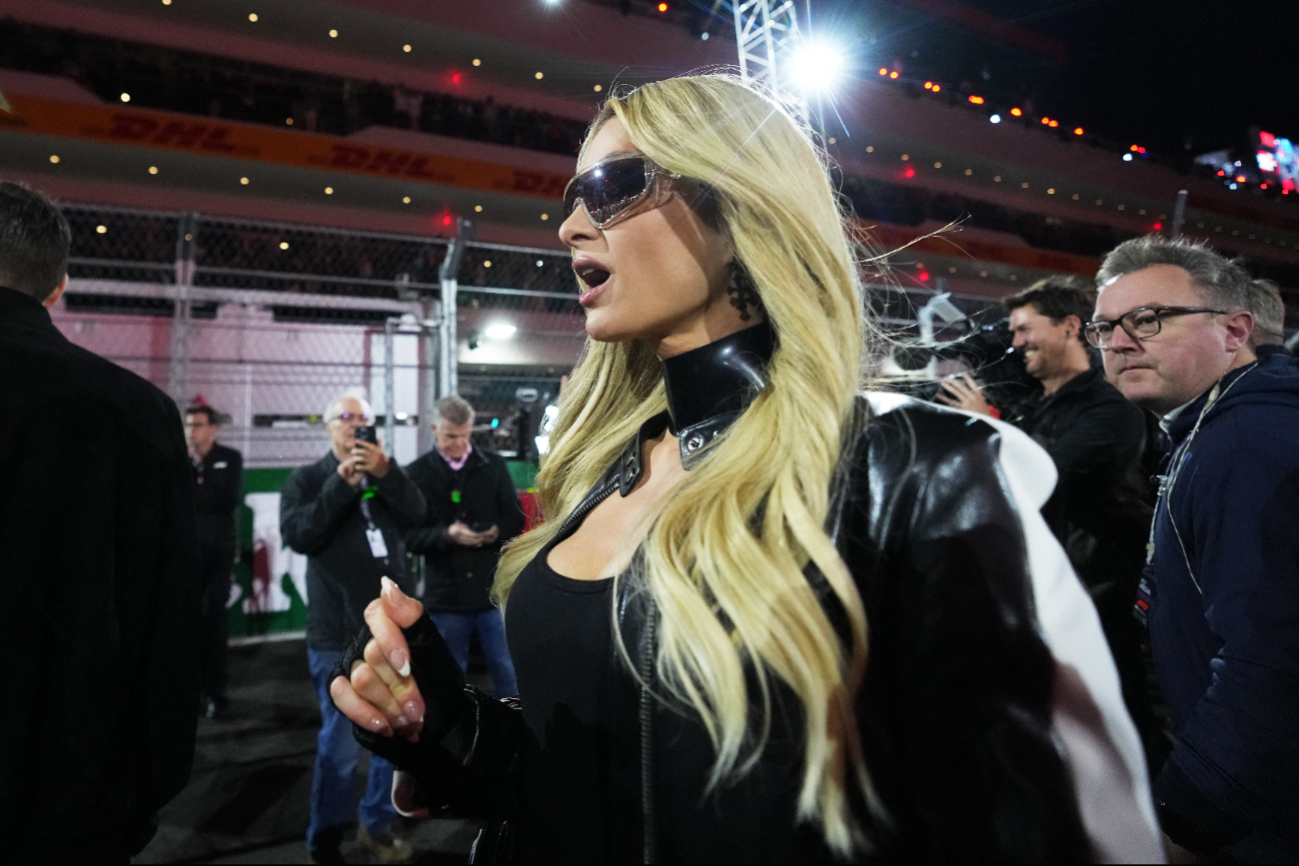 Paris Hilton en los pits del GP de Las Vegas