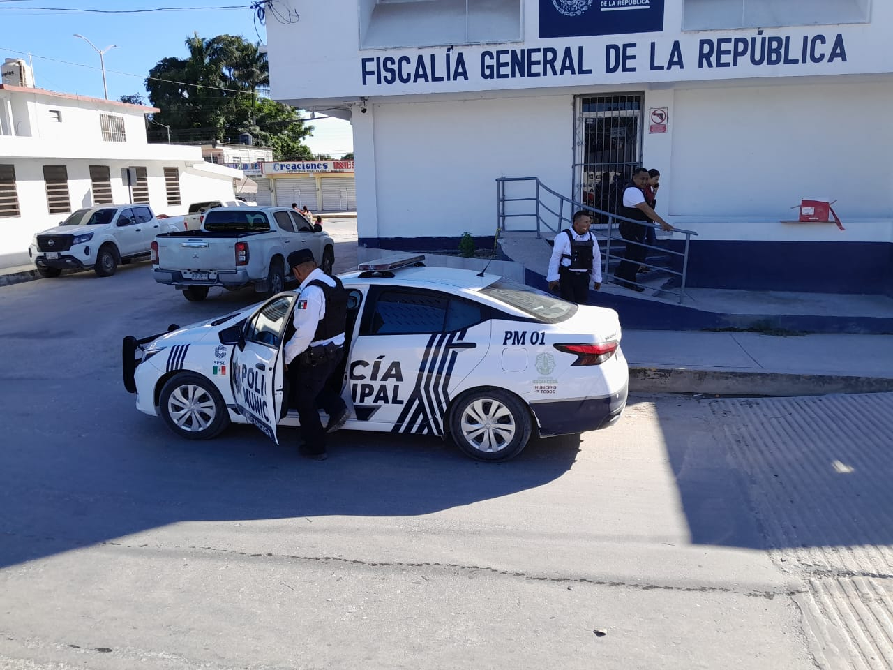 Los agentes realizaban un recorrido de vigilancia cuando notaron al sospechoso intentando evadirlos