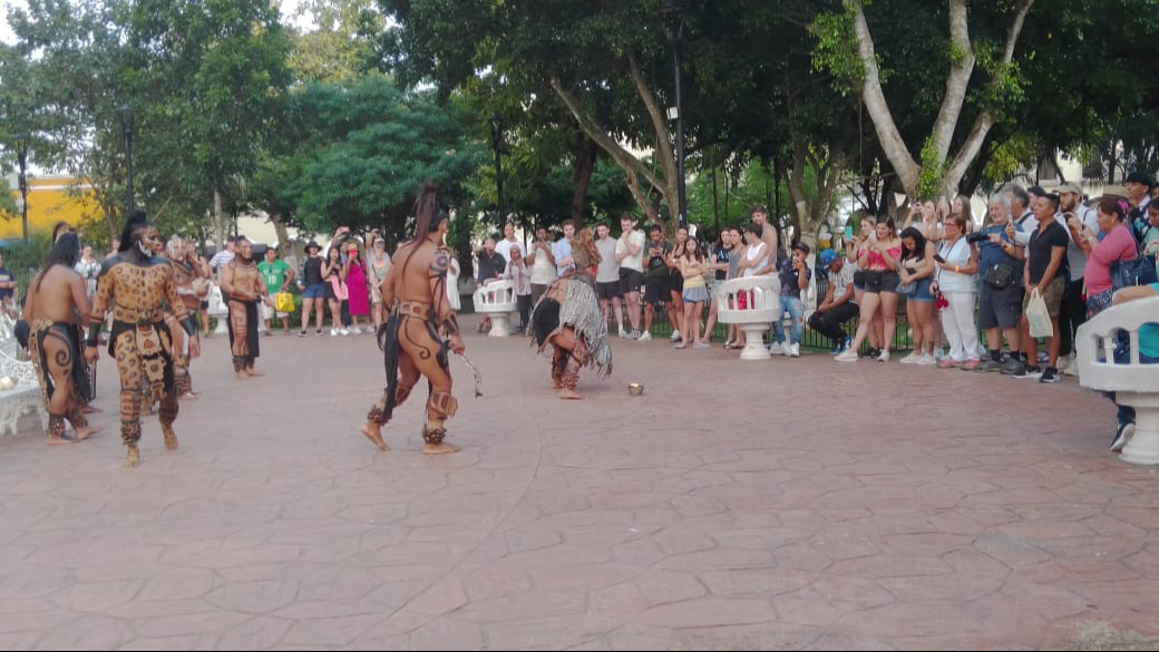 Se presentan de manera constante en el parque principal Francisco Cantón Rosado