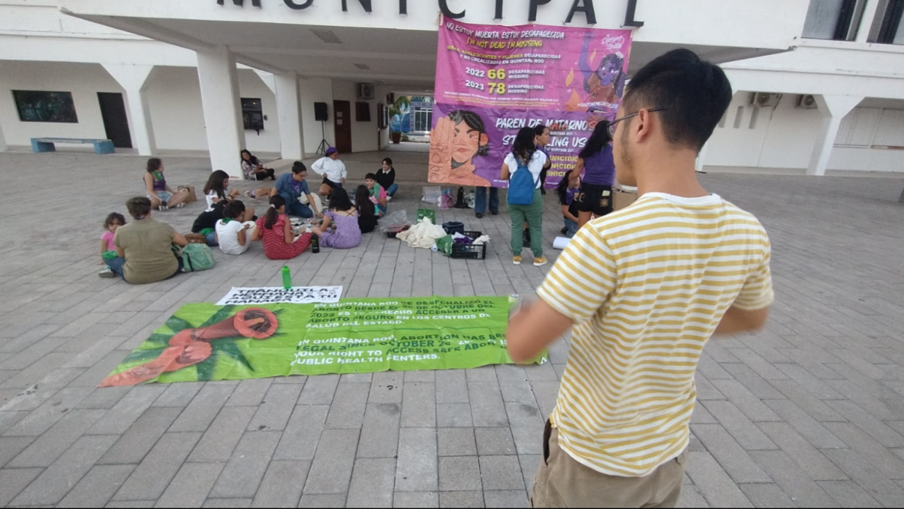 A diferencia de años anteriores, esta vez no recorrieron la Quinta Avenida; manifestaron en la plaza cívica