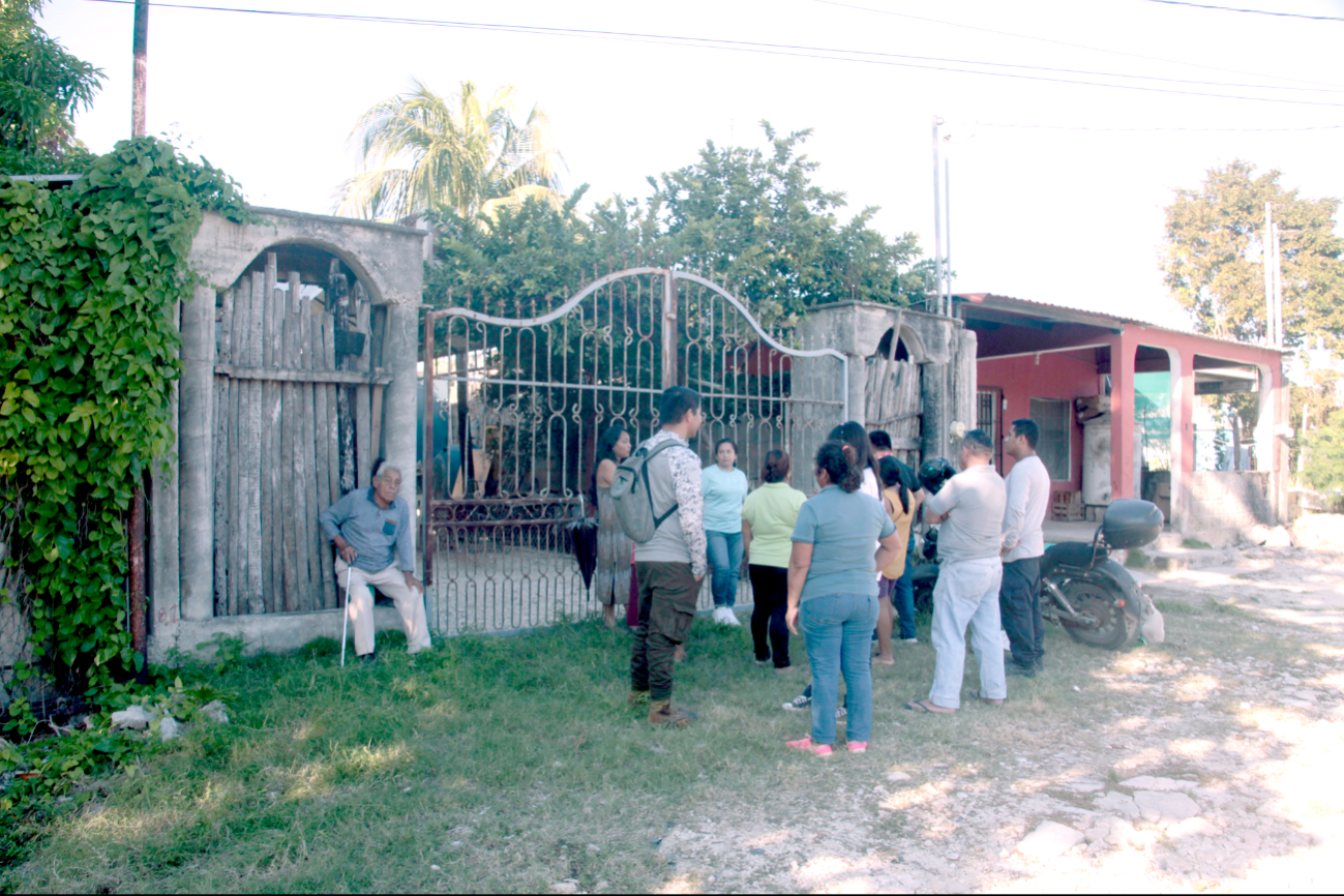 Los habitantes tienen comprobantes de que por años han pagado por el terreno en el que habitan al dueño del lugar