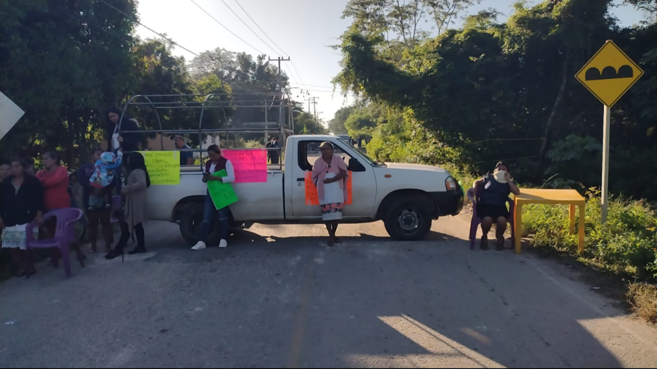 Amas de casa afirmaron que seguirían bloqueos de carreteras en caso de no recibir respuesta