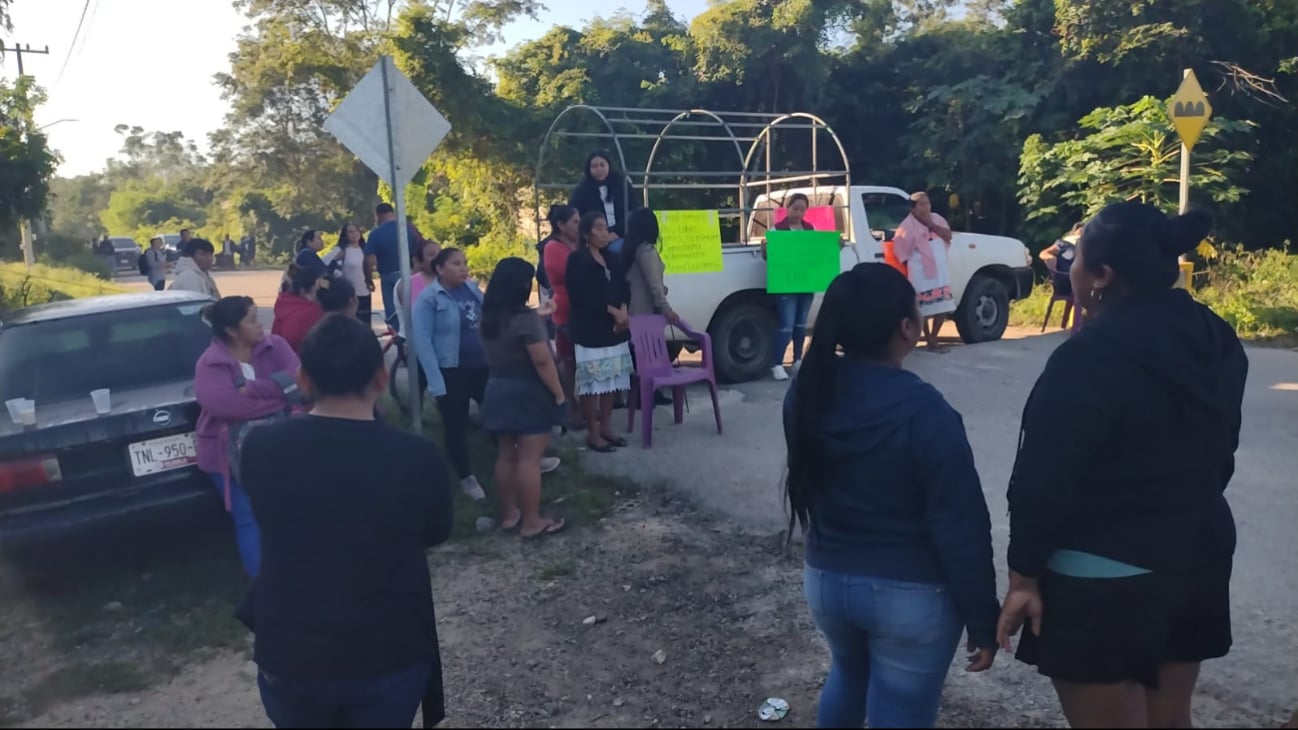 Con una camioneta y sillas, los manifestantes cerraron el tramo, exigiendo respuesta ante la problemática