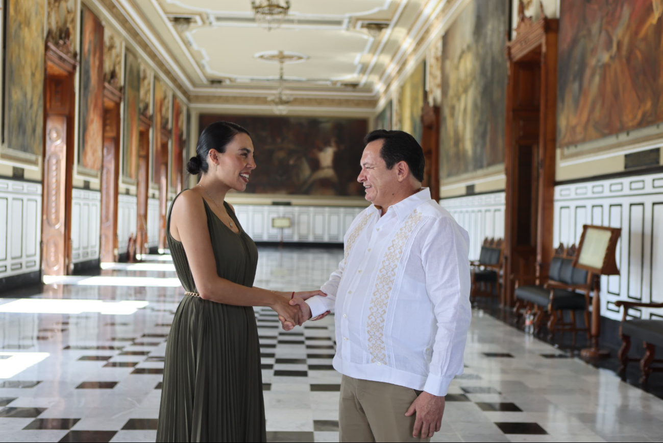 Joaquín Díaz Mena recibió a Josefina Rodríguez en el Palacio de Gobierno