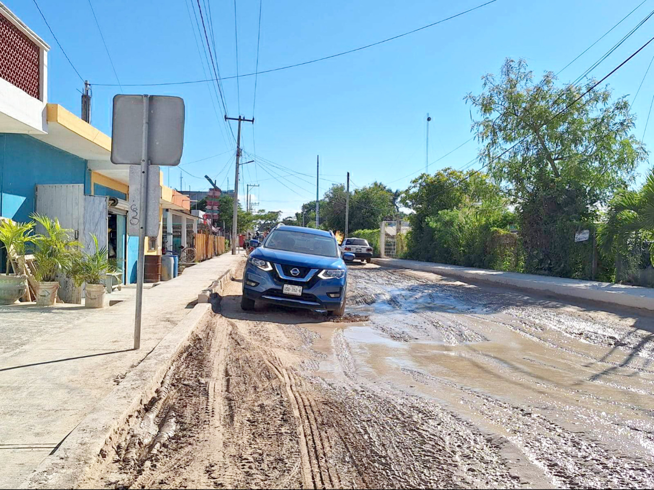 La autoridad no atiende la vialidad debido al litigio con la constructora, que no terminó los trabajos