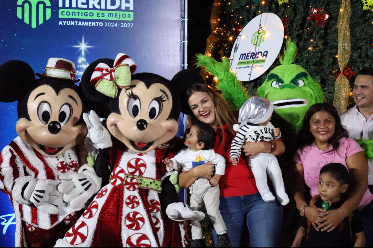 La comunidad en San Cristóbal se prepara junto a la alcaldesa para la Navidad.