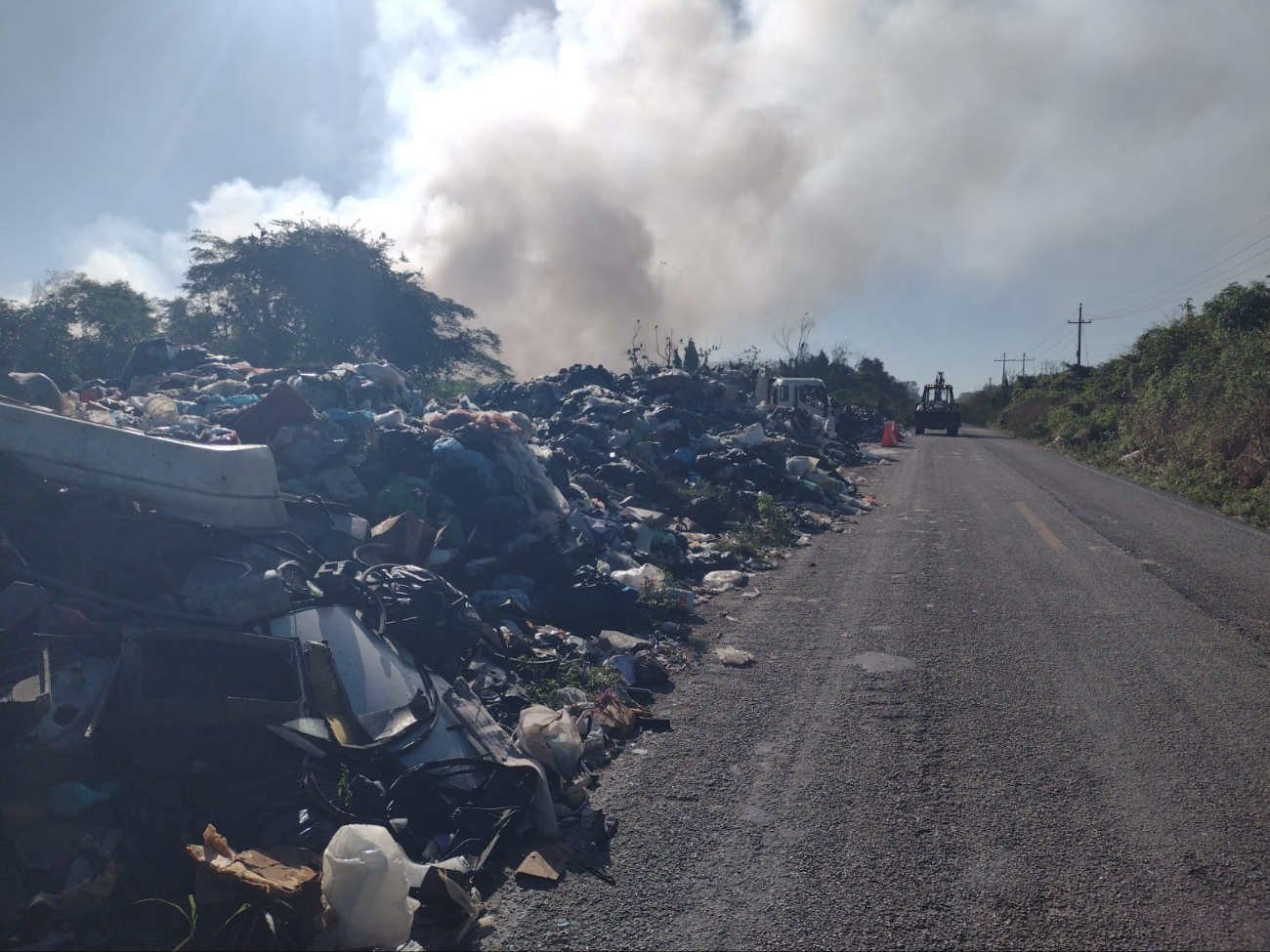 Además del incendio, se ha destacado que el basurero municipal ya está llegando a su límite