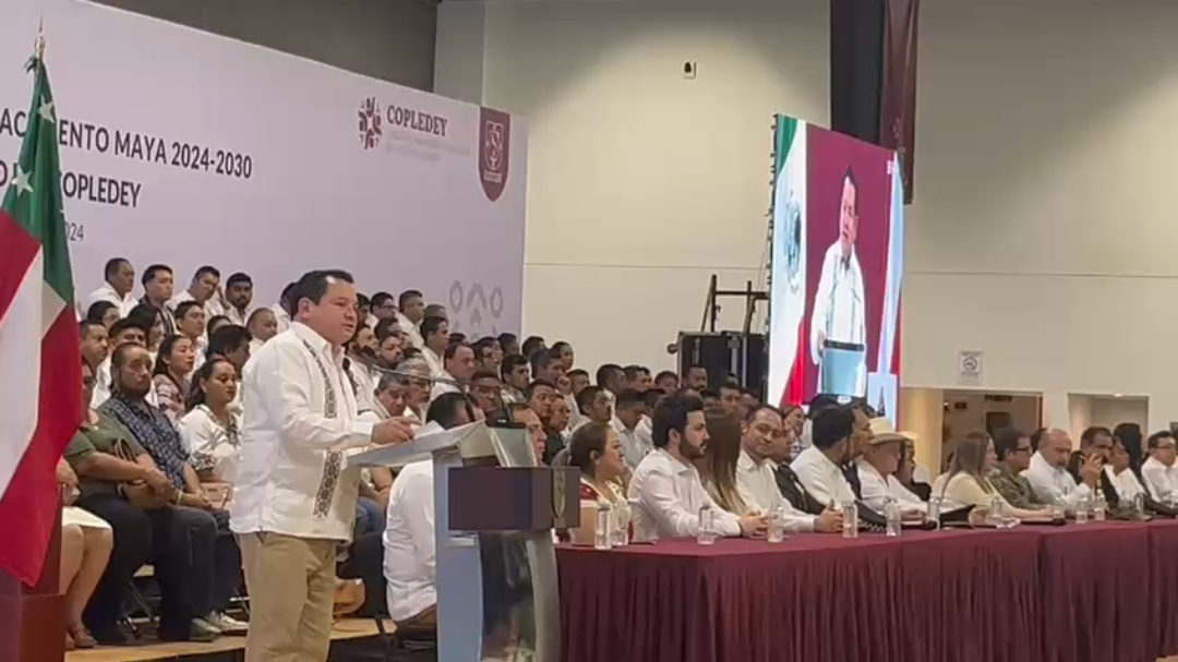 Joaquín Díaz Mena traza el futuro para Yucatán