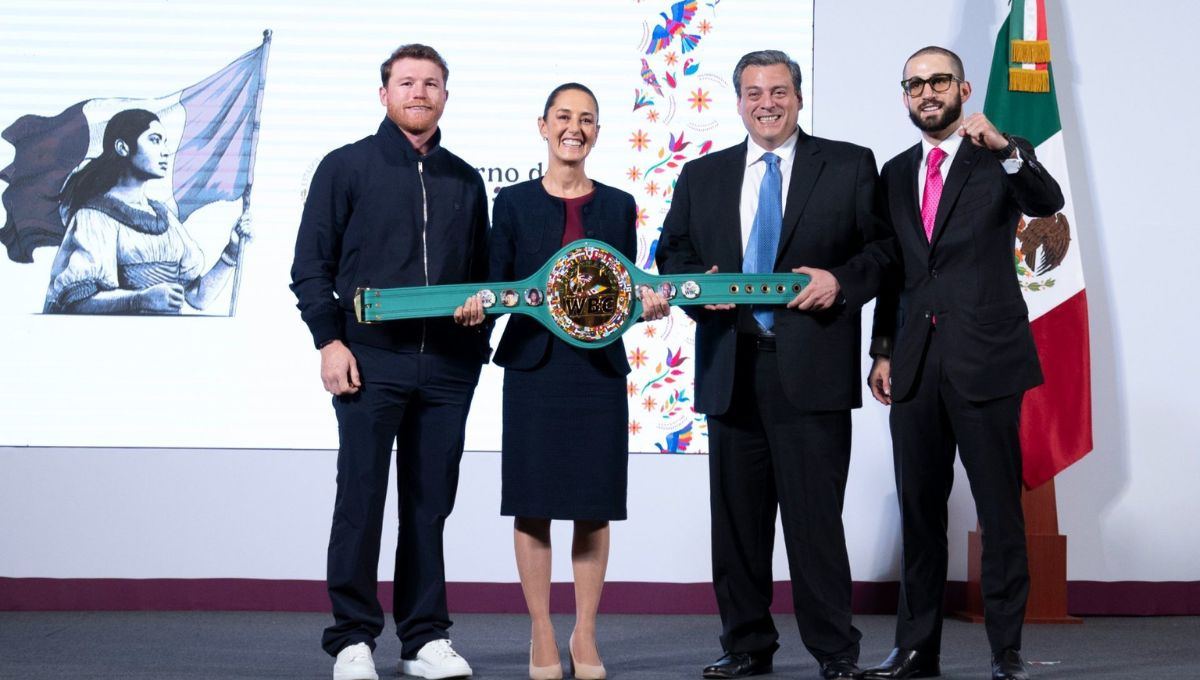 La presidenta Claudia Sheinbaum y Saúl 'Canelo' Álvarez, anunciaron la organización de la clase de boxeo más grande del mundo