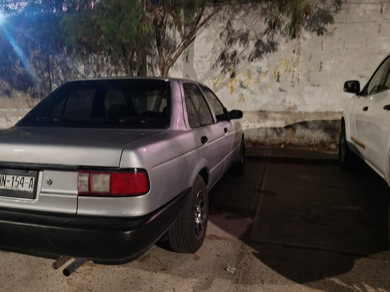 Roban vehículo en el barrio de Guadalupe