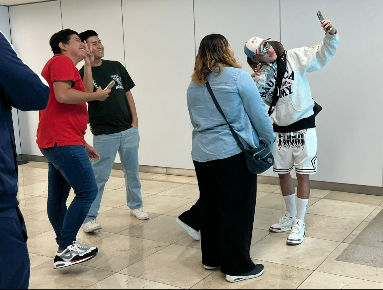 El Malilla se despide de Mérida tras presentación en auditorio.