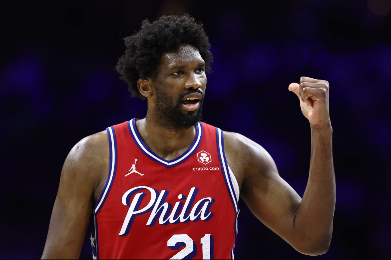 NBA investiga altercado de Joel Embiid con periodista en vestuario de Philadelphia