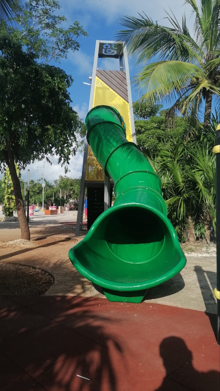 Reabren juego infantil en Parque de las Palapas de Cancún