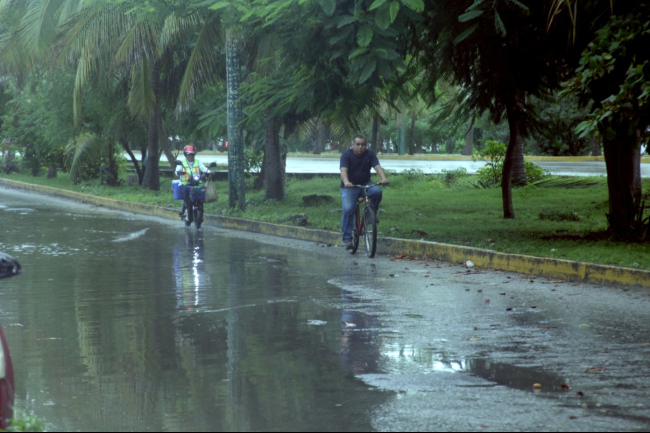  Aumenta a 70 por ciento la probabilidad de formación ciclónica en Cancún    