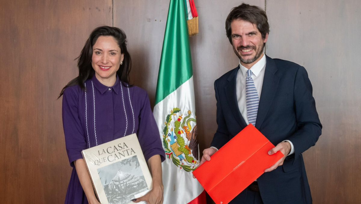 Claudia Curiel de Icaza, secretaria de Cultura de México y Ernest Urtasun, ministro de Cultura de España