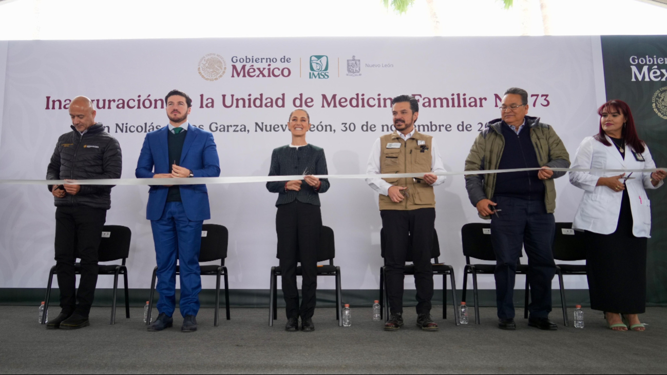 Corte del listón de la nueva Unidad de Medicina Familiar No. 73 en Nuevo León