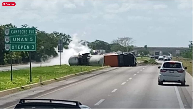 La carretera Mérida-Campeche está cerrada en ambos sentidos en el kilómetro 151 debido a la volcadura de una cisterna con gas licuado