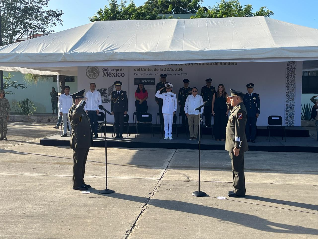 Bernardo Reyes toma protesta  como comandante de la  32 zona militar en Yucatán