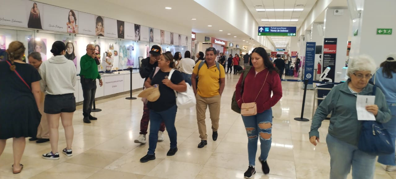 Aumenta el número de vuelos en el aeropuerto de Mérida este martes