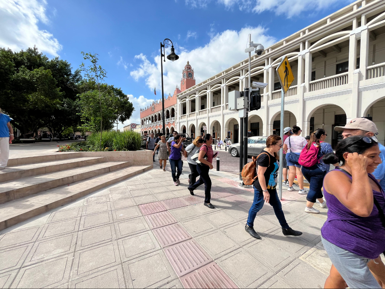 Las filas dieron la vuelta hasta la Plaza Grande de Mérida