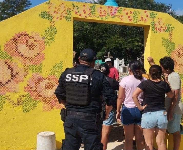 Profanan tumbas de bebés en el cementerio de Sanahcat para supuesta brujería