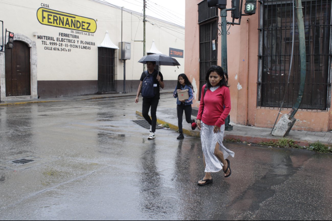 Clima en Yucatán 8 de noviembre: Lluvias seguirán por el Huracán Rafael este viernes  