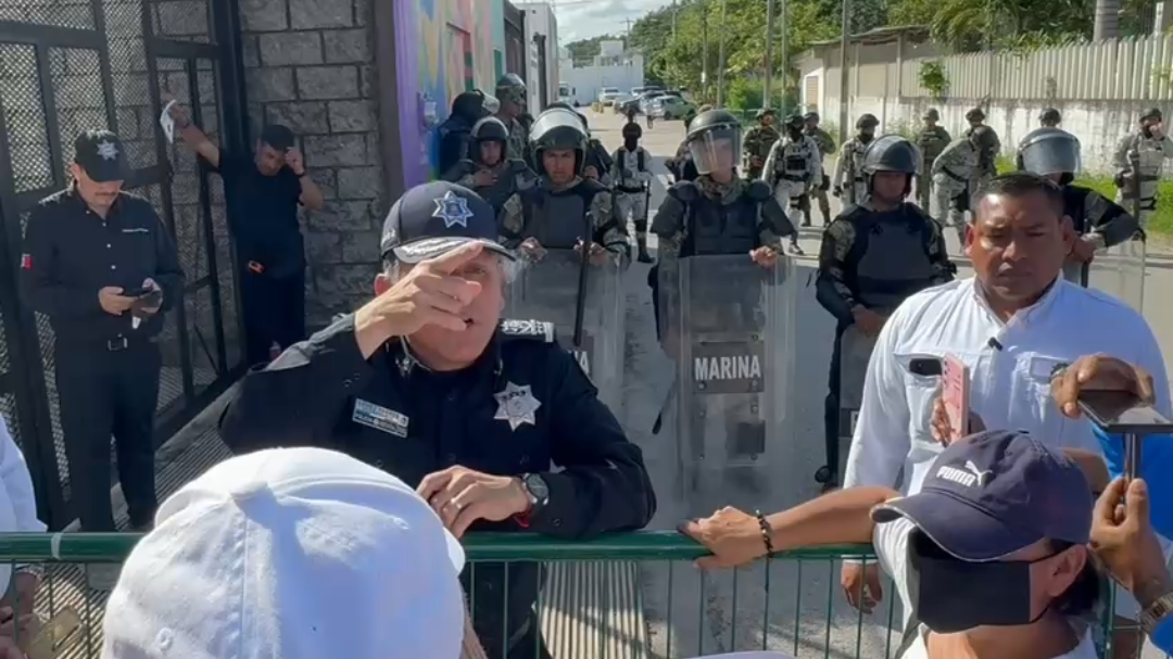 Durante la protestas expusieron los altos costosos de alimentos y la falta de comunicación con los reclusos desde el martes