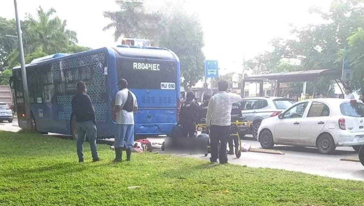 La mujer fue trasladada con vida a un hospital en Mérida