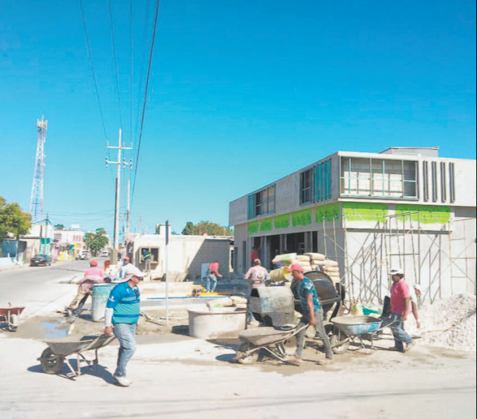 Otros pobladores confirman que la economía local depende de las remesas enviadas por quienes trabajan fuera