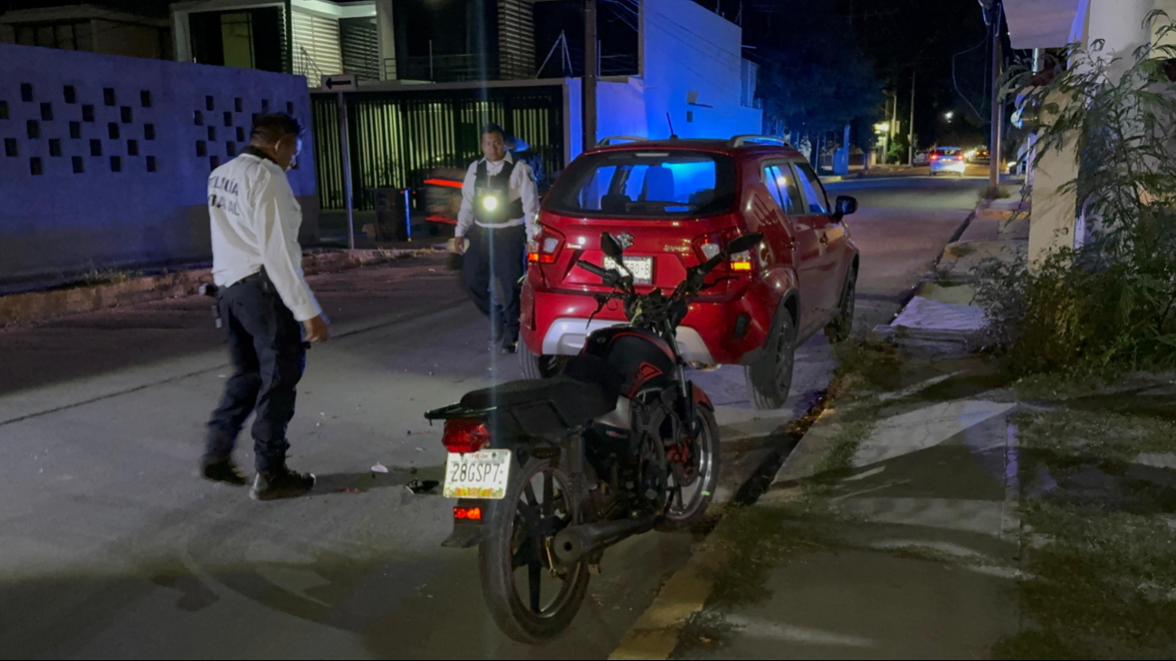 Hombre llevado al hospital tras accidente en motocicleta