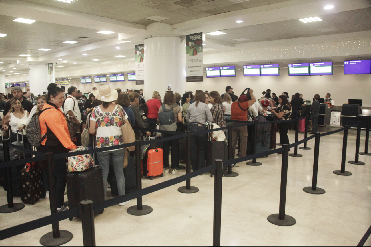 Desde el pasado domingo y hasta ayer, el Grupo Aeroportuario del Sureste informó que se rebasaron los 500 movimientos