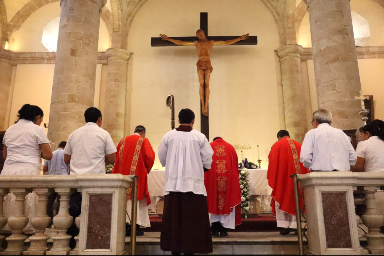 Las Méridas del mundo se unen en una misa en la Catedral de San Idelfonso