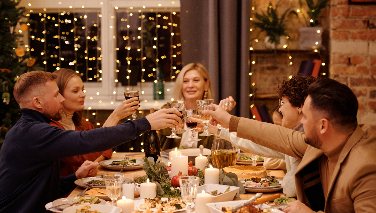 Las posadas navideñas, novenas y cenas de Nochebuena y Navidad ofrecen más tentaciones calóricas