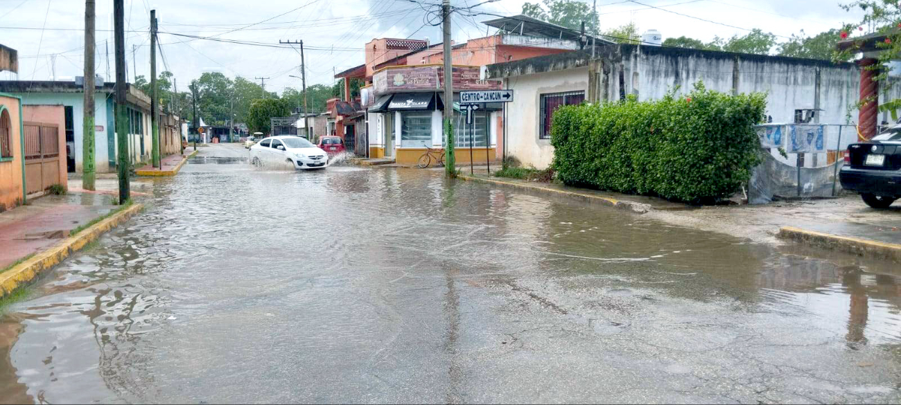 Vecinos de  Lázaro Cárdenas denuncian calles deplorables y deficiencia de programas de bacheo