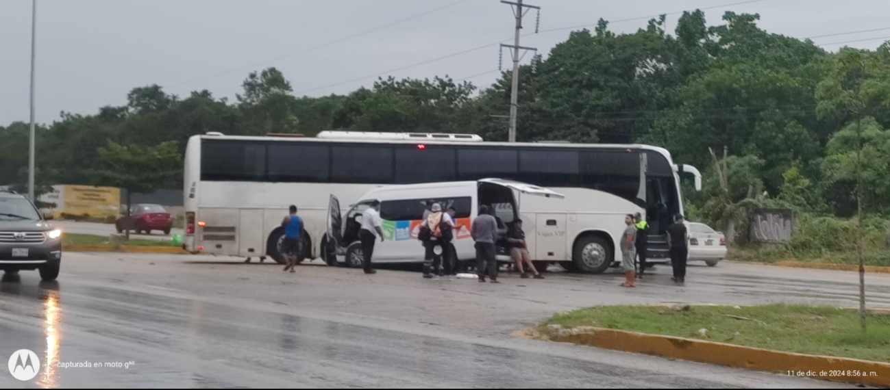 El accidente fue causado por el pavimento mojado a causa de las fuertes lluvias