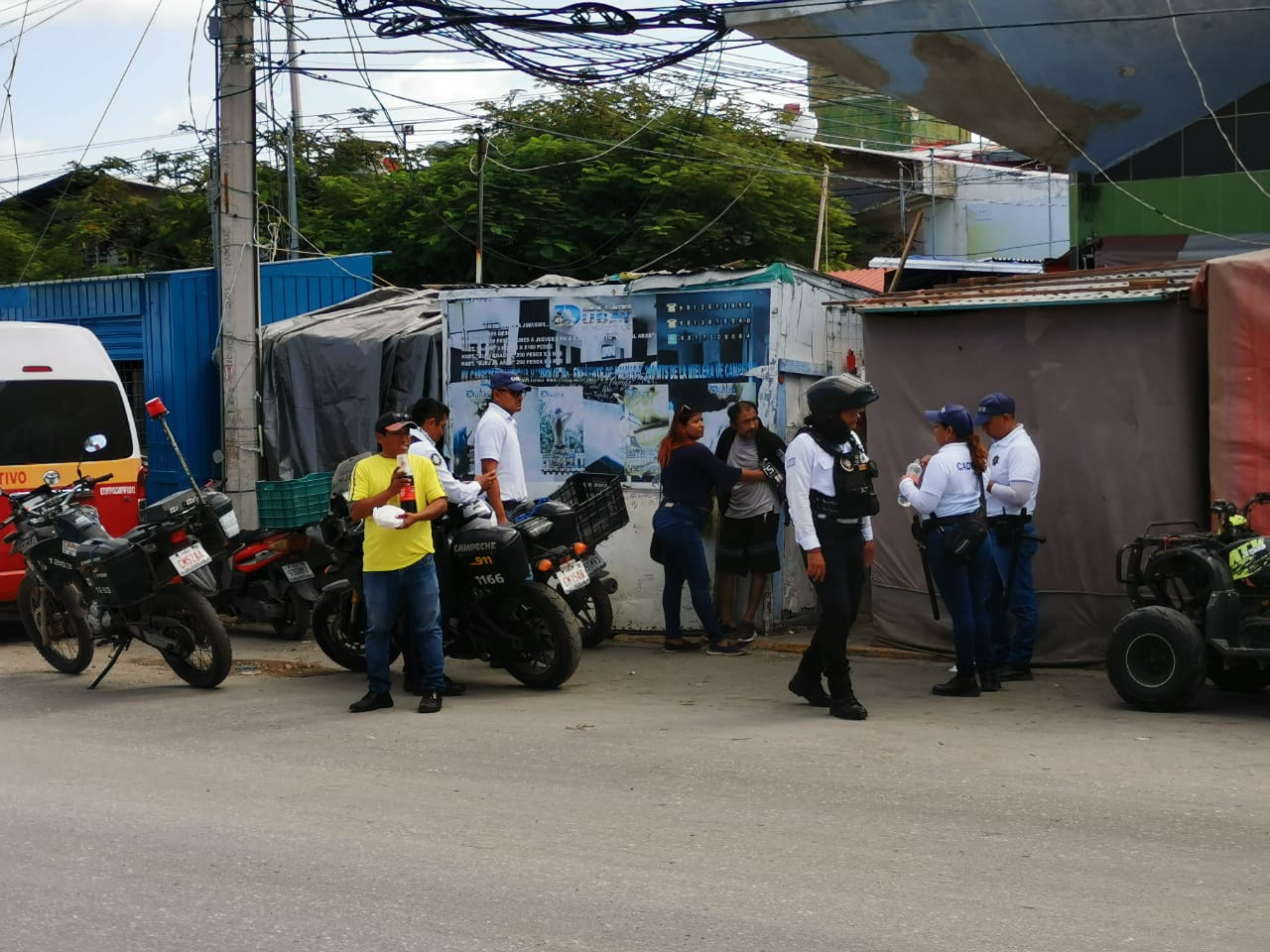 Adulto mayor alarma a ciudadanos