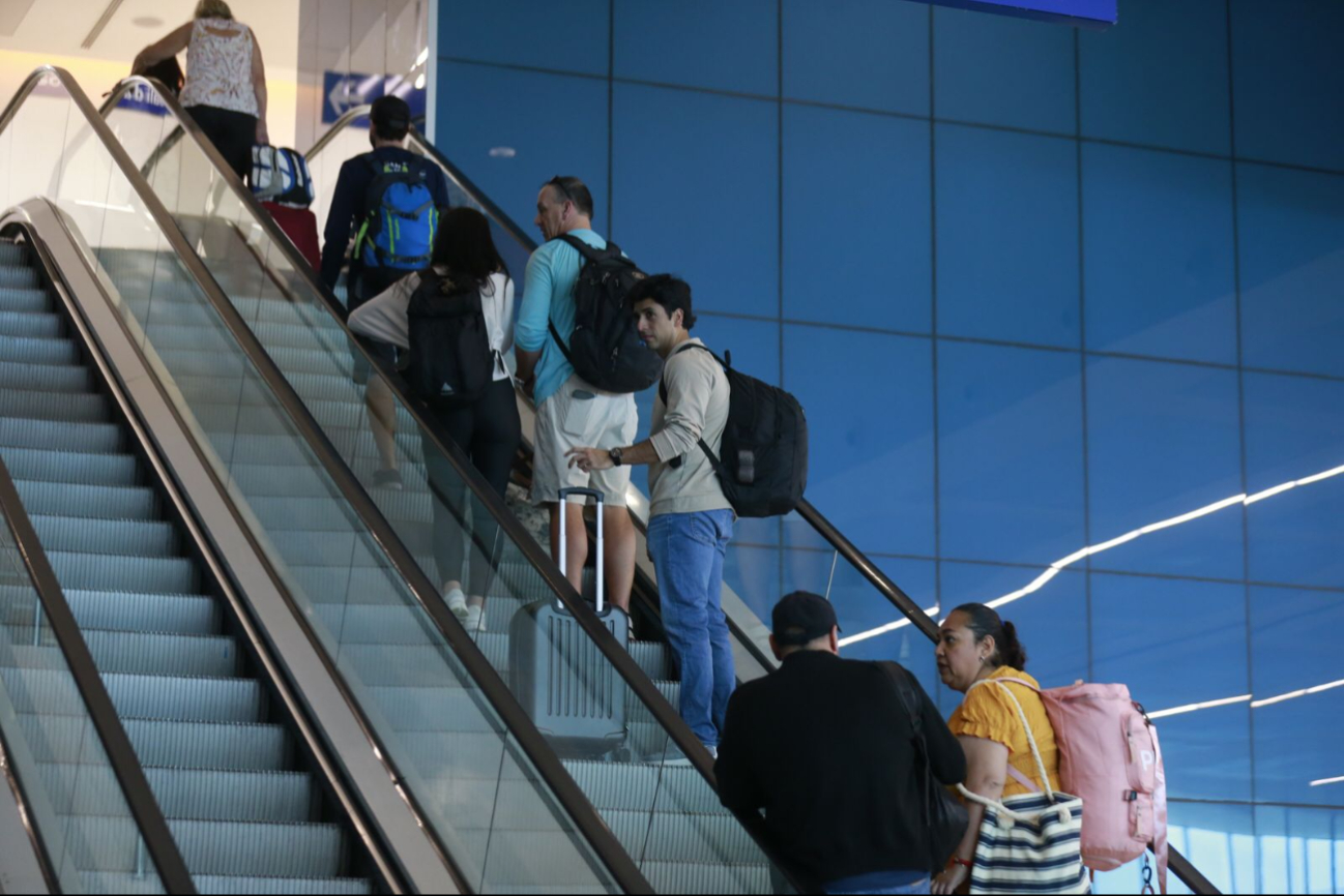 Aeropuerto de Cancún: Registran más de 500 operaciones y solo 8 vuelos demorados