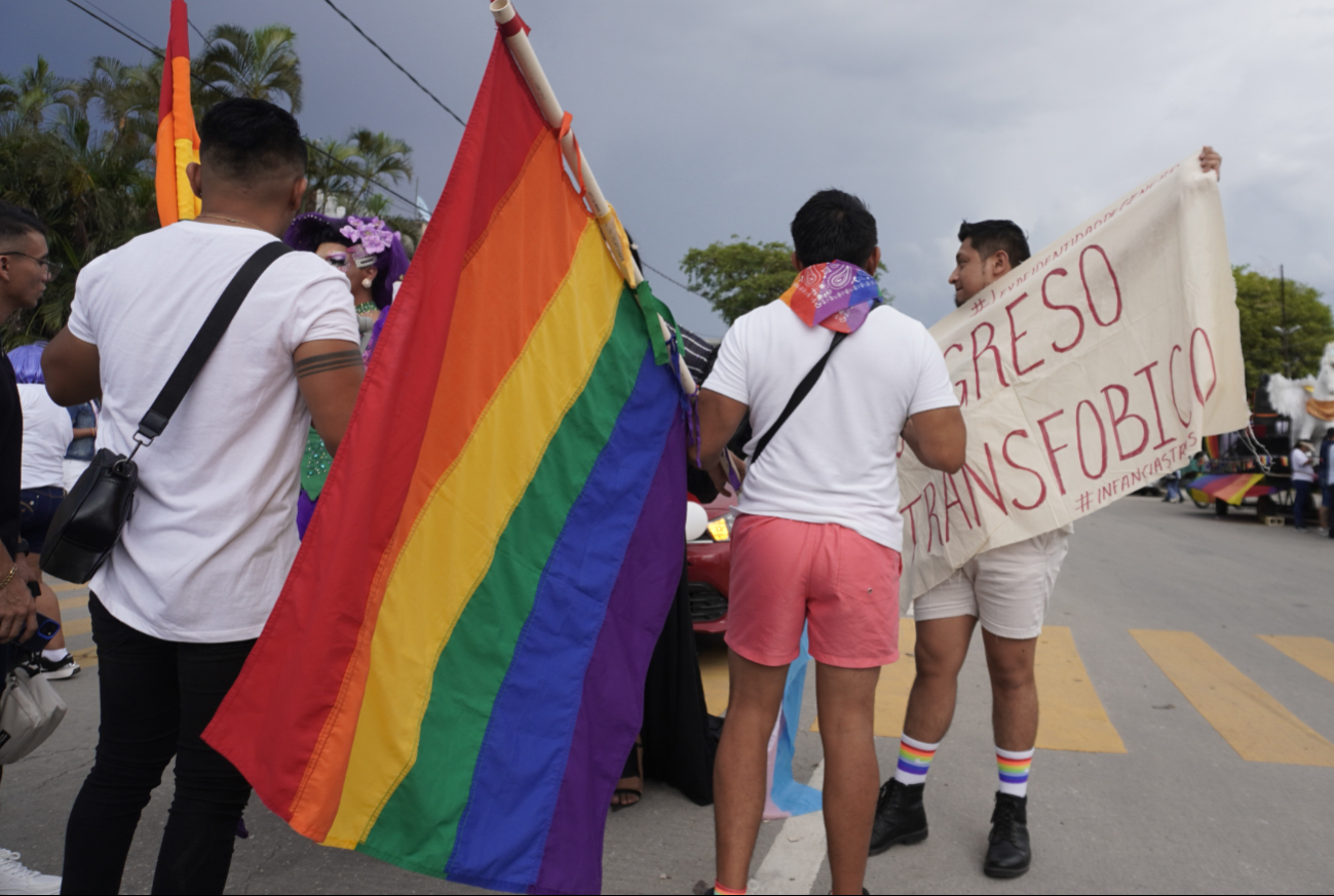  Aplauden trámite a favor de una mujer LGBT+ viuda en Campeche   