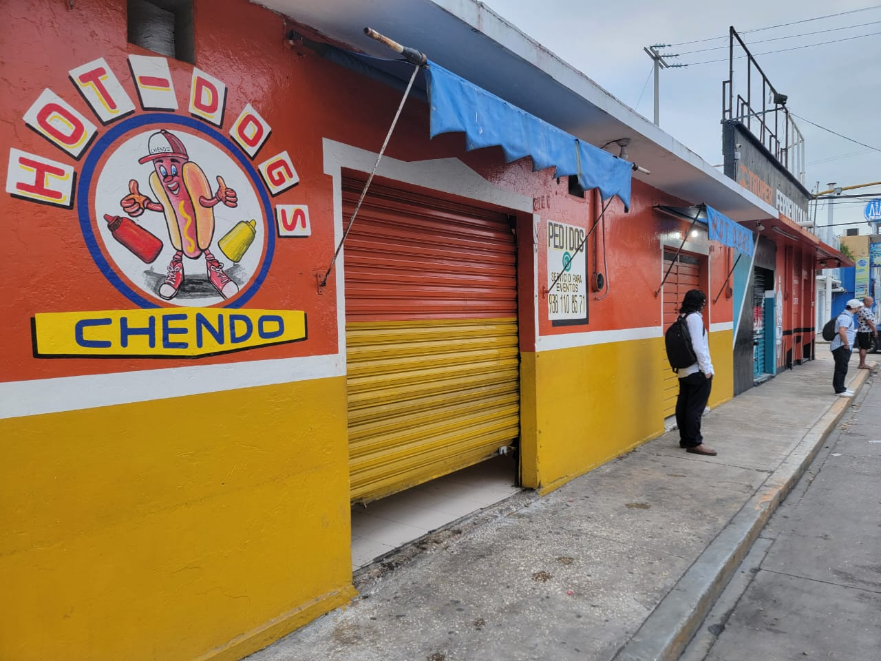 Propietario de negocio en Ciudad del Carmen amenaza con cortar las manos a delincuentes tras robo