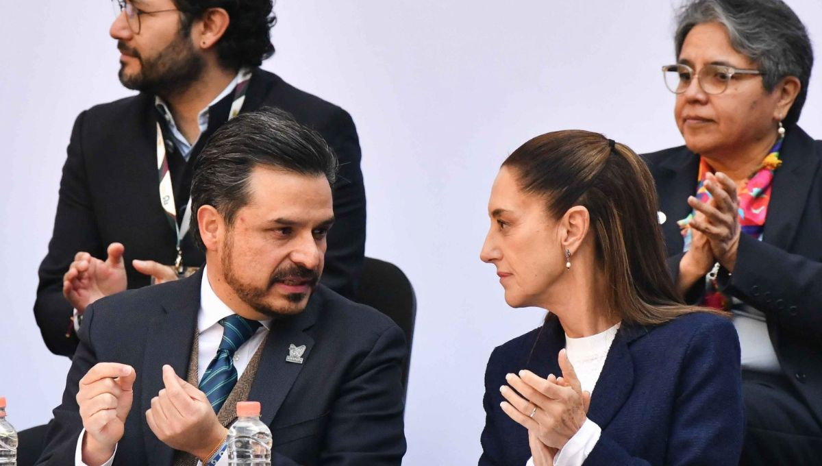 Zoé Robledo, secretario general del IMSS y Claudia Sheinbaum Pardo, presidenta de México