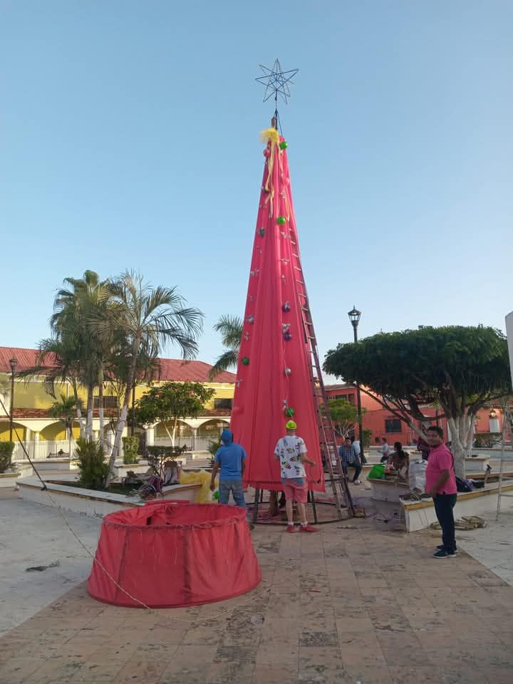 El inicio de la temporada navideña fue el 15 de diciembre, pero el árbol navideño aún no ha sido encendido