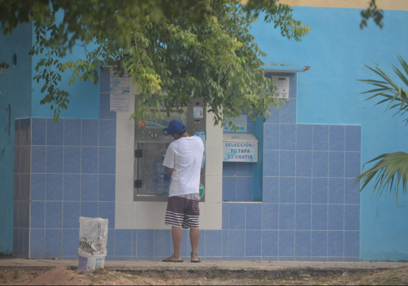 Cofepris sanciona a 23 expendios de agua por irregularidades