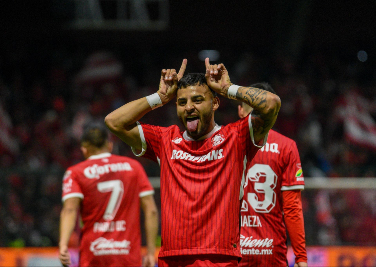 Alexis Vegas dejaría al Toluca para emplumar en Coapa