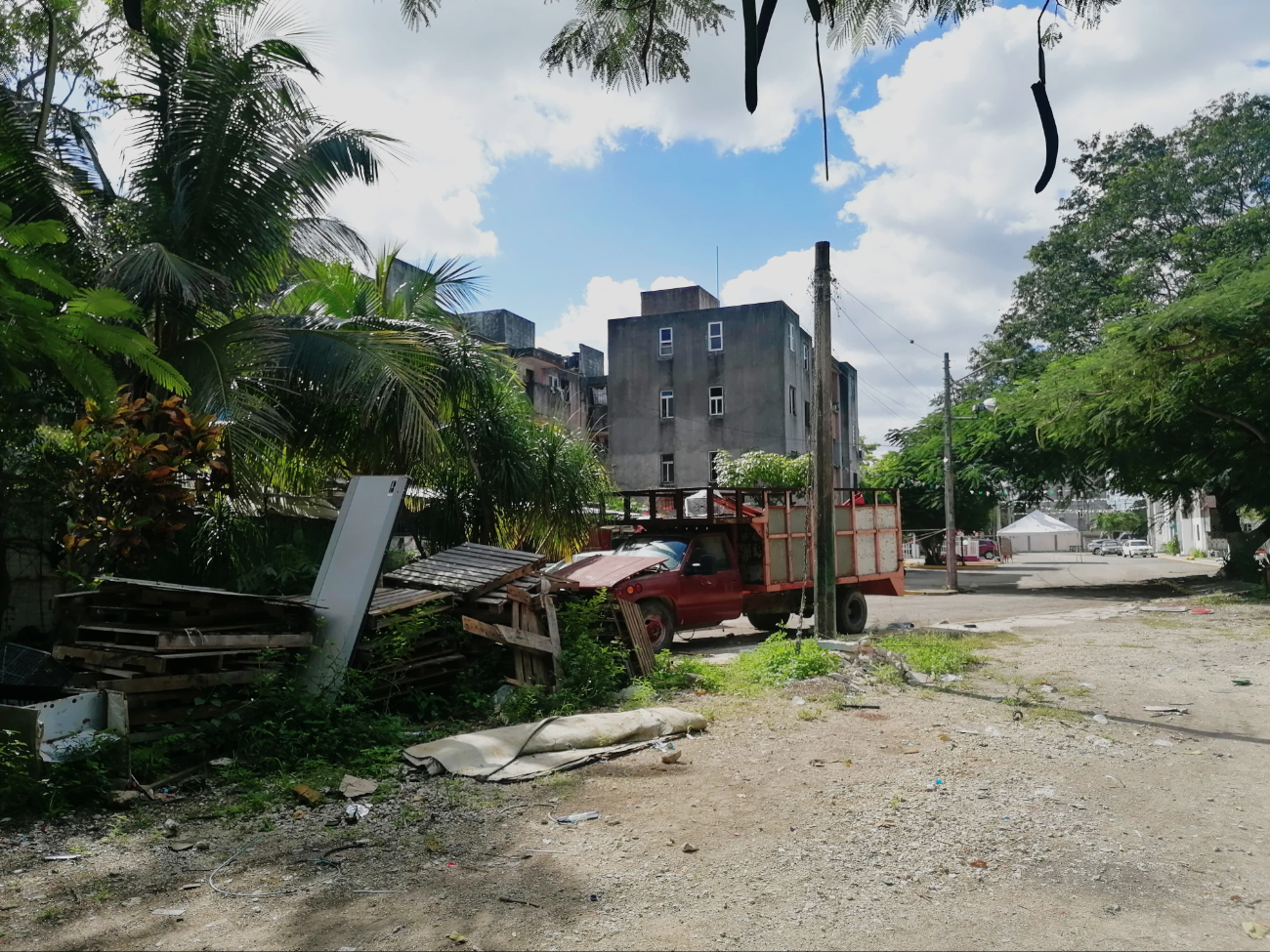 La basura acumulada afecta la imagen de la ciudad