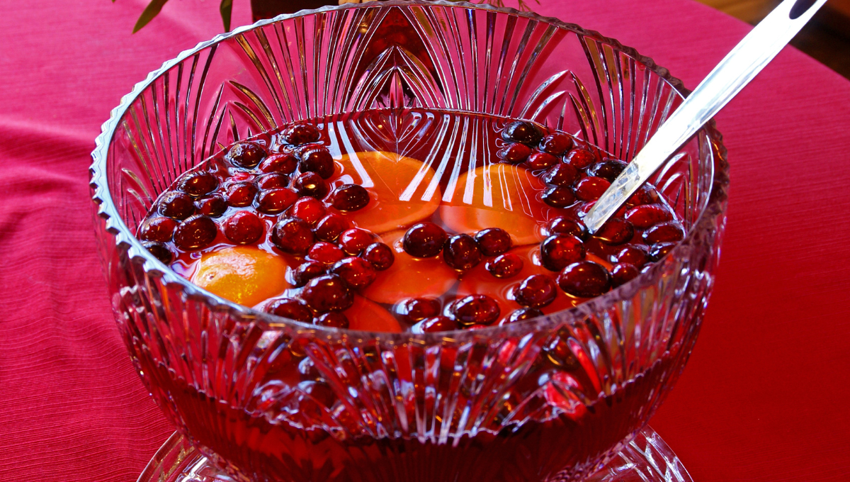 Una bebida caliente hecha con frutas de temporada